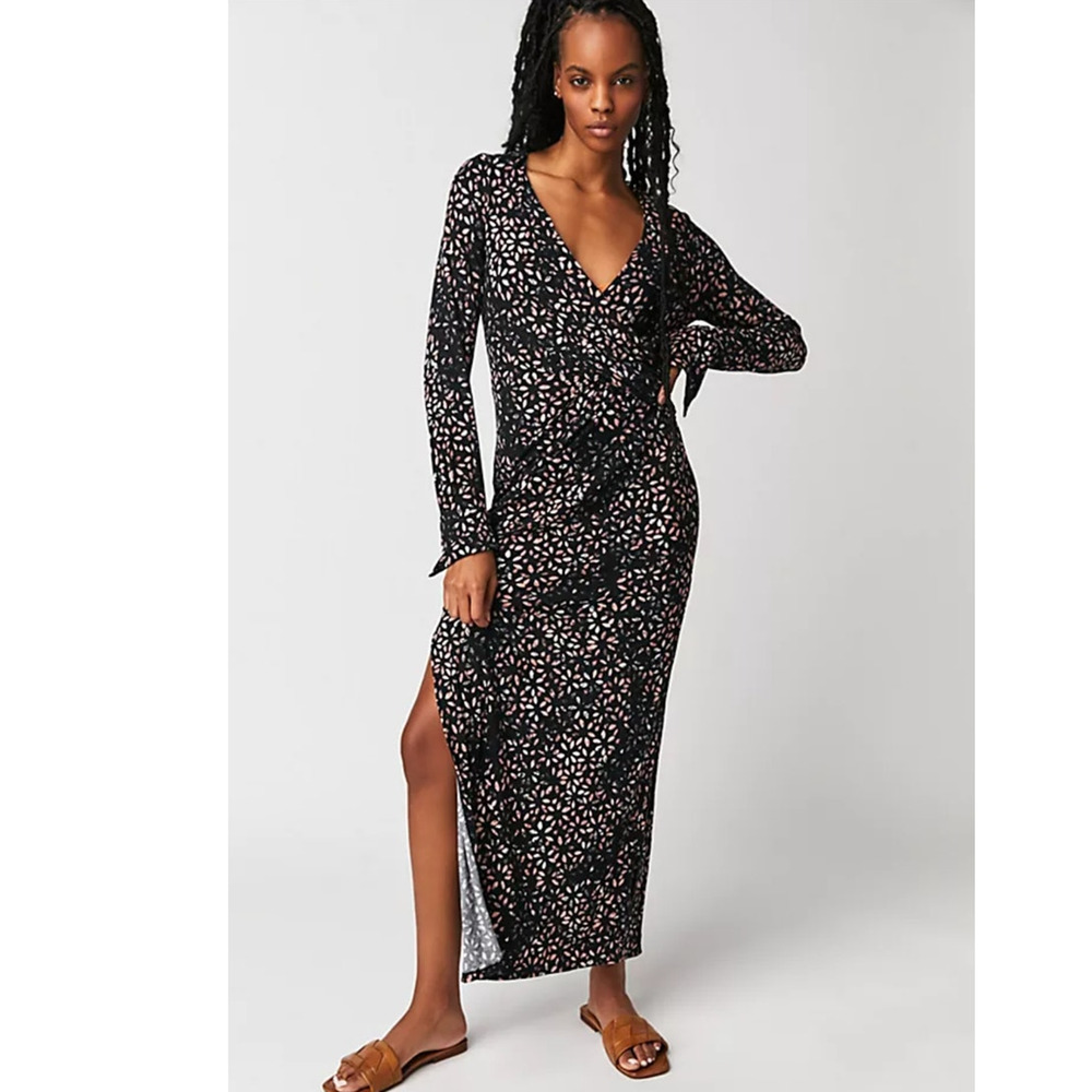 New Free People Shayla Wrap Midi Dress $128 LARGE Black and Pink Combo V-neck